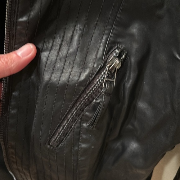 BlankNYC woman's small leather coat - Picture 7 of 16